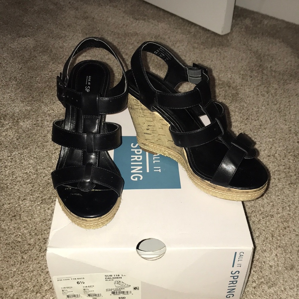 Black wedge